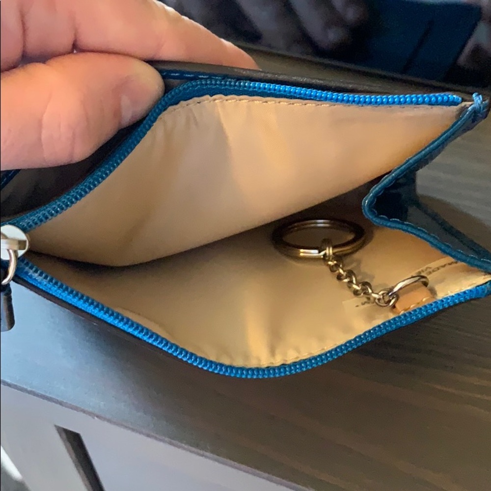 Coach wallet - Picture 2 of 6